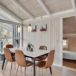 Ove - 500m From The Sea By Interhome