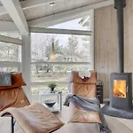 Ove - 500m From The Sea By Interhome